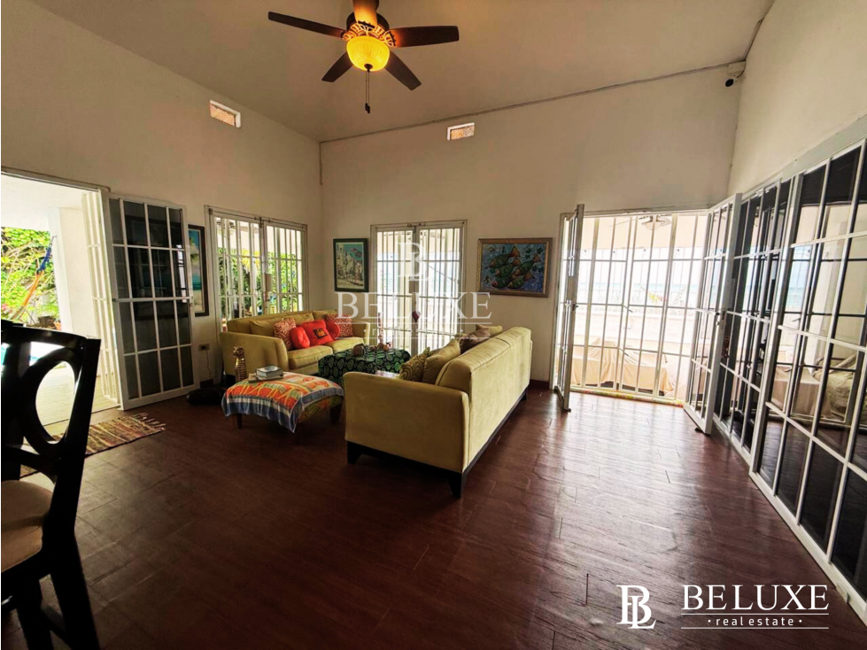 VENTA DE CASA EN JUAN HOMBRON FRENTE AL MAR, COCLE (6) - 5