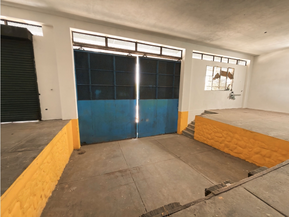 VENTA PROPIEDAD COMERCIAL CON GALERA EN VÍA PRINCIPAL JUAN DÍAZ (11) — foto 3