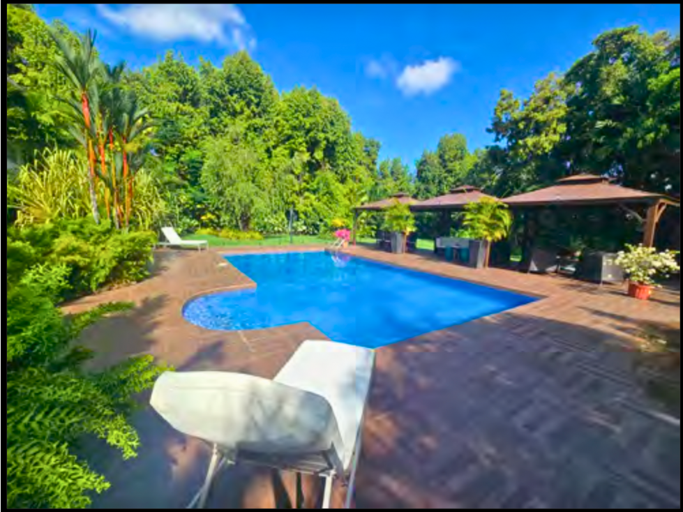 VENTA DE CASA CON PISCINA EN ALTOS DEL GOLF (13) — foto 3