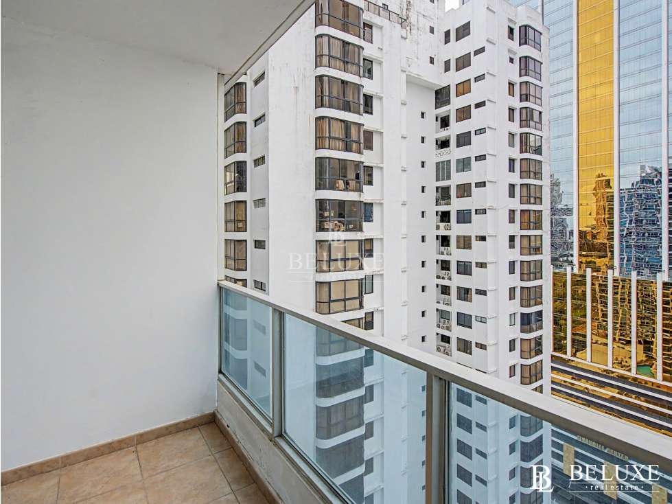 VENTA DE APARTAMENTO PISO ALTO EN PH BAYFRONT, AVENIDA BALBOA (2) — foto 2