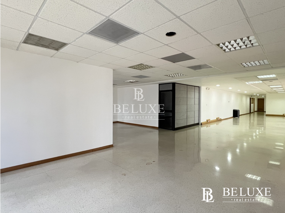 ALQUILER DE OFICINA LISTA PARA OCUPAR EN AREA BANCARIA, CALLE 50 (8) — foto 3