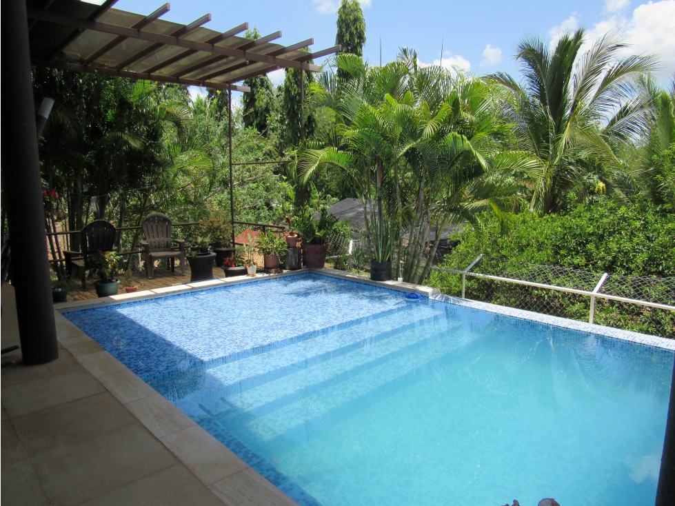 VENTA DE CASA CON PISCINA Y TERRENO EN LAS UVAS SAN CARLOS (13) — foto 2