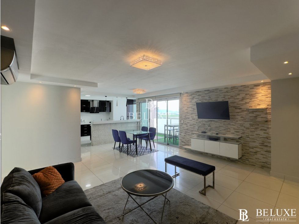 SE VENDE APARTAMENTO EN SAN FRANCISCO EN PH MOON TOWER REMODELADO(5) — foto 3