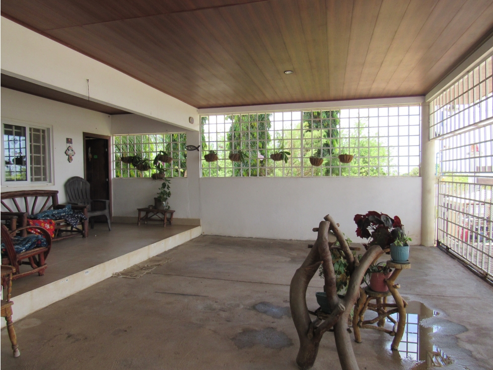 VENTA DE CASA CON PISCINA Y TERRENO EN LAS UVAS SAN CARLOS (13) — foto 5