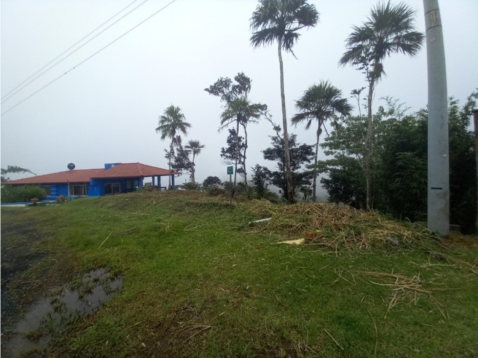 VENTA DE TERRENO EN CERRO AZUL (13R) - 1
