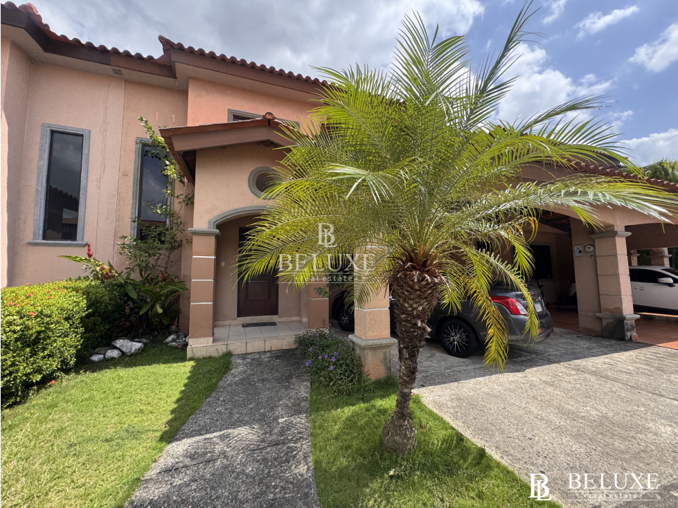 VENTA DE CASA DUPLEX EN PH VERSALLES, JUAN DIAZ (21)