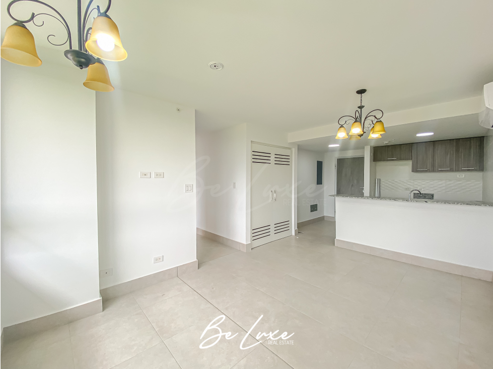 VENTA APARTAMENTO PISO ALTO, PH GREENWOOD , TUMBA MUERTO ·(4) — foto 2
