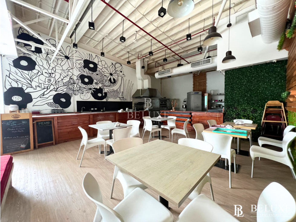 ALQUILER LOCAL PARA BAR-RESTAURANTE EN PLAZA COMERCIAL, AVE BALBOA (8)