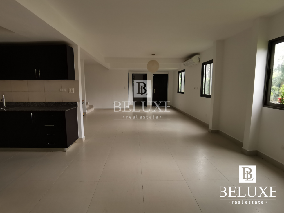 VENDO CASA EN WOODLANDS- PANAMÁ PACÍFICO (9) - 2