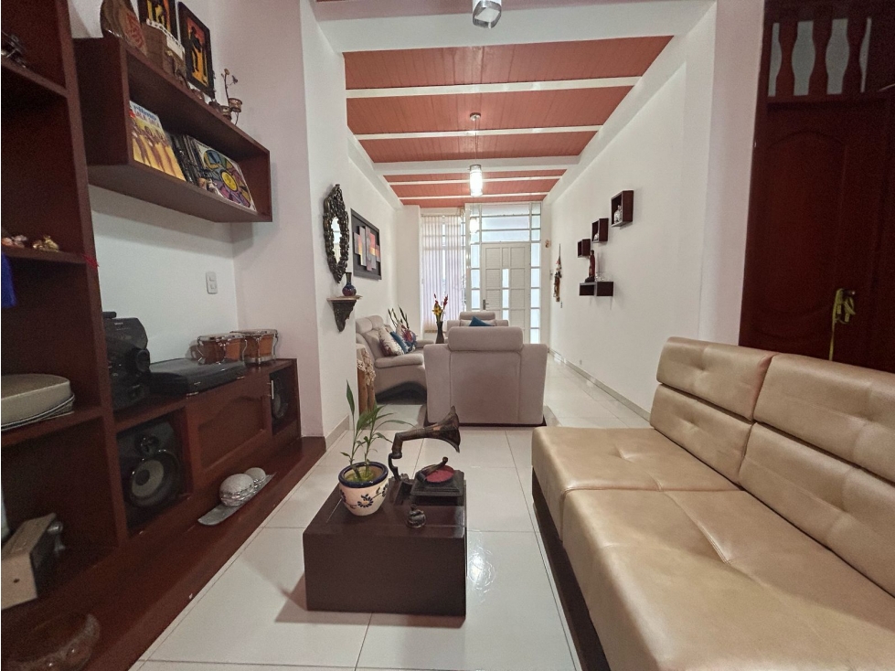 VENTA CASA DE TRES PISOS B/ QUINTA PAREDES MOCOA, (P) — foto 2
