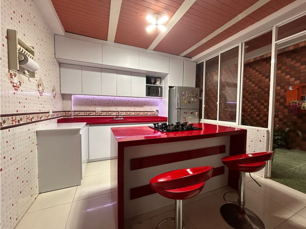 VENTA CASA DE TRES PISOS B/ QUINTA PAREDES MOCOA, (P) — foto 6