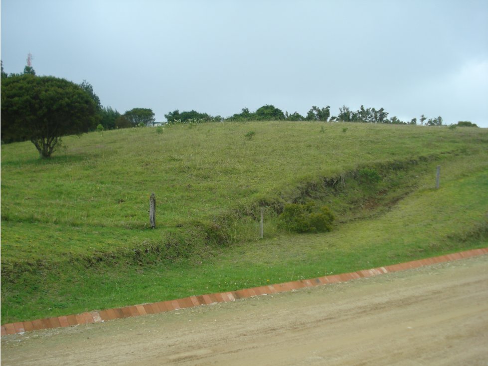 Vendo Lote Altos de Yerbabuena alta valorizacion