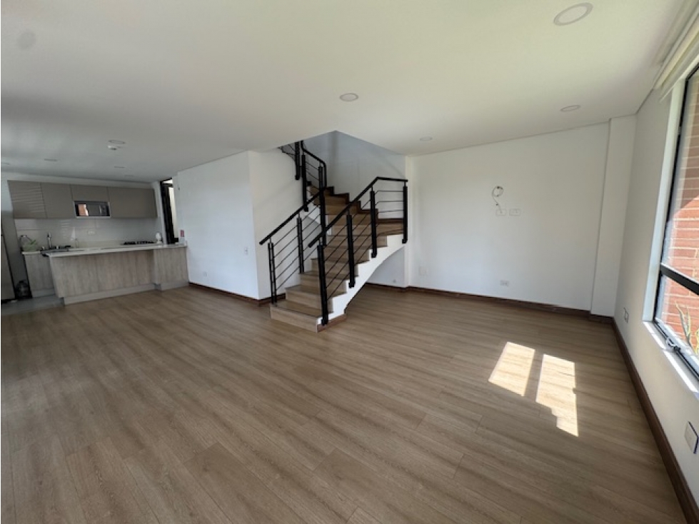 VENDO CASA CAJICA EXCELENTE UBICACIÓN — foto 4