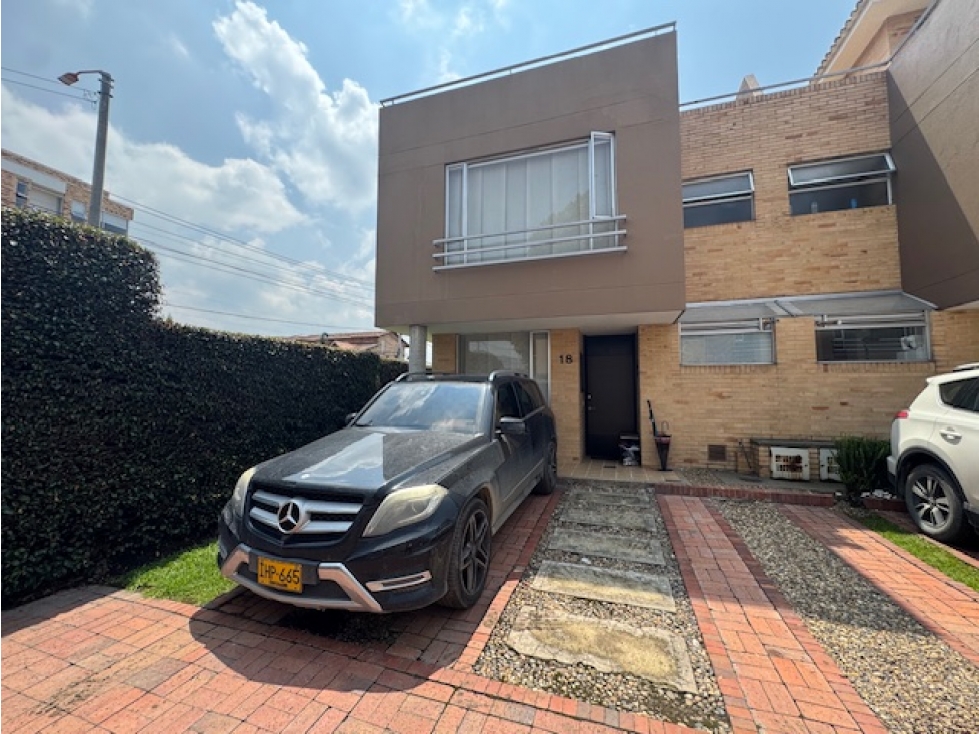 VENDO CASA GUAYMARAL RESERVADO