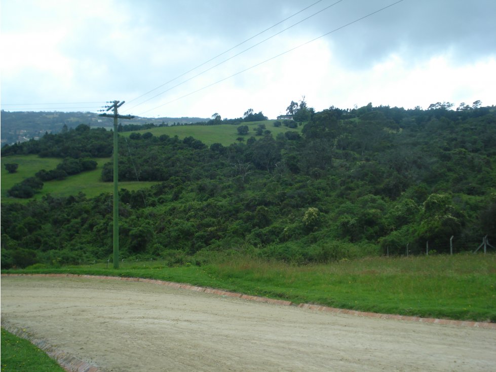 Vendo Lote Altos de Yerbabuena alta valorizacion — foto 4