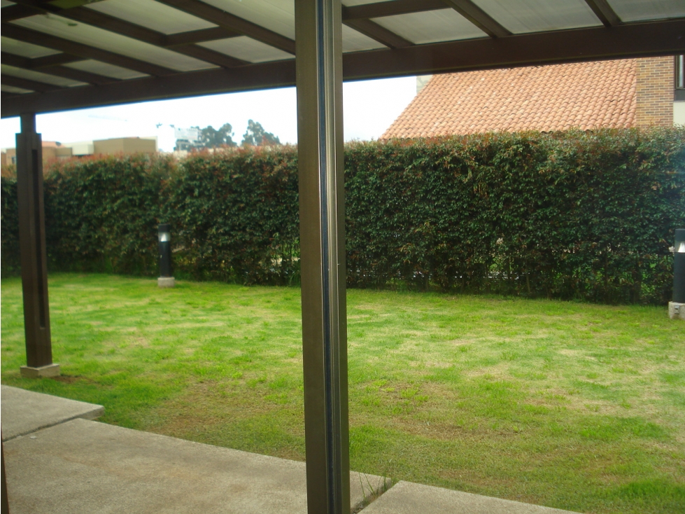 Vendo casa en conjunto cerrado esquinera con lote independiente - 5