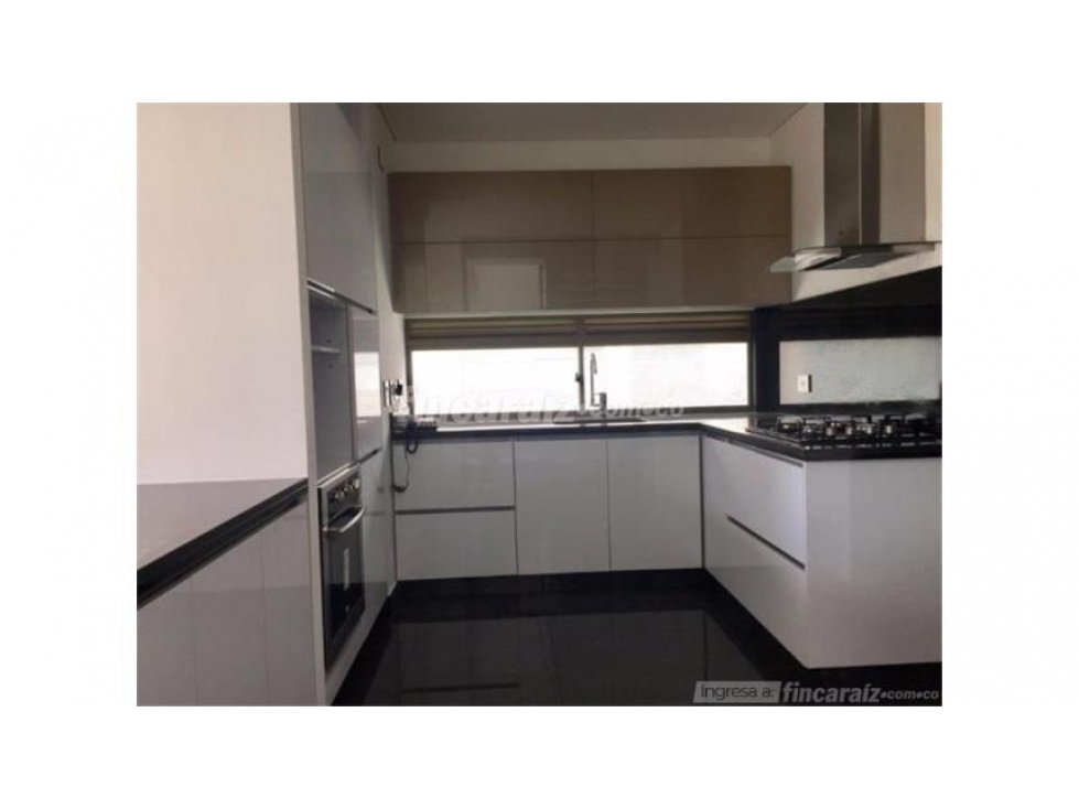 Vendo casa esquinera en la milla de oro lote amplio — foto 5