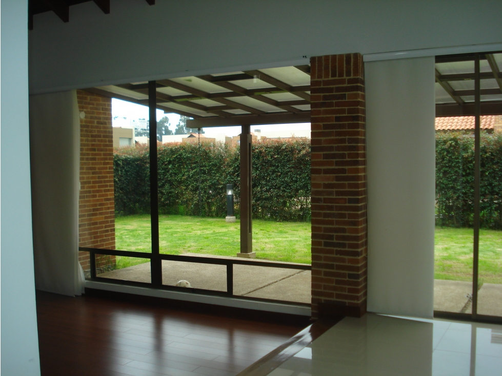 Vendo casa en conjunto cerrado esquinera con lote independiente - 6