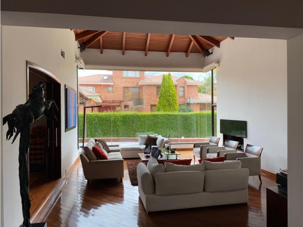 Vendo casa en Hacienda San Simón con excelentes espacios - 2