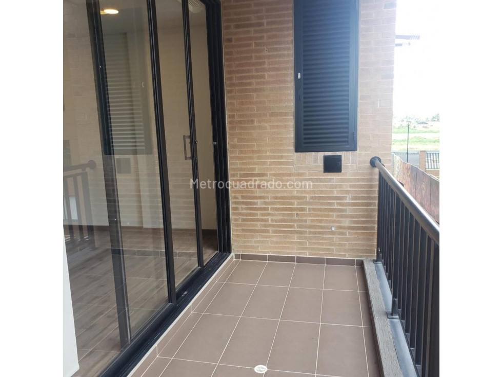 VENDO APARTAMENTO PIONONO SOPO - 4