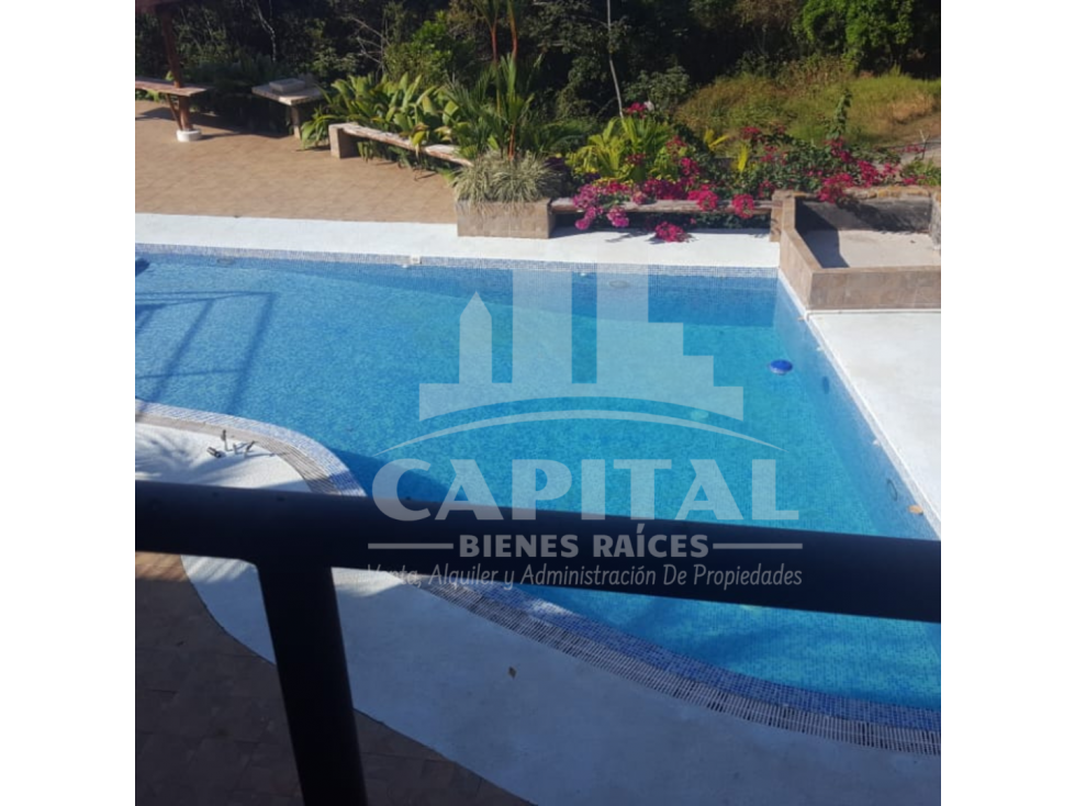 SE VENDE CASA CON VISTA A LA CIUDAD EN LAS VISTAS DE CERRO AZUL - 6