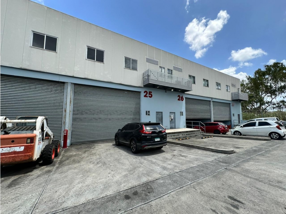 SE ALQUILA GALERAS EN AIRPORT COMMERCIAL PARK IV - VIA TOCUMEN