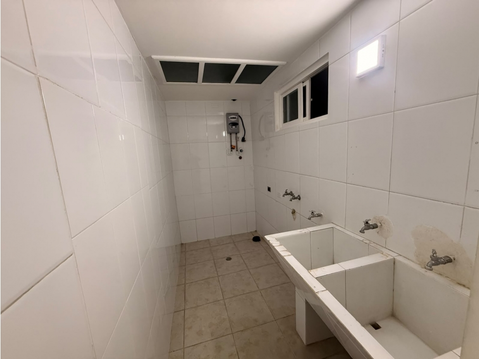CASA EN ALQUILER CHANIS, NUEVO REPARTO — foto 2