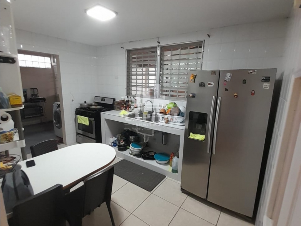 CHALET EN BRISAS DEL GOLF POR DEBAJO DEL AVALÚO — foto 4