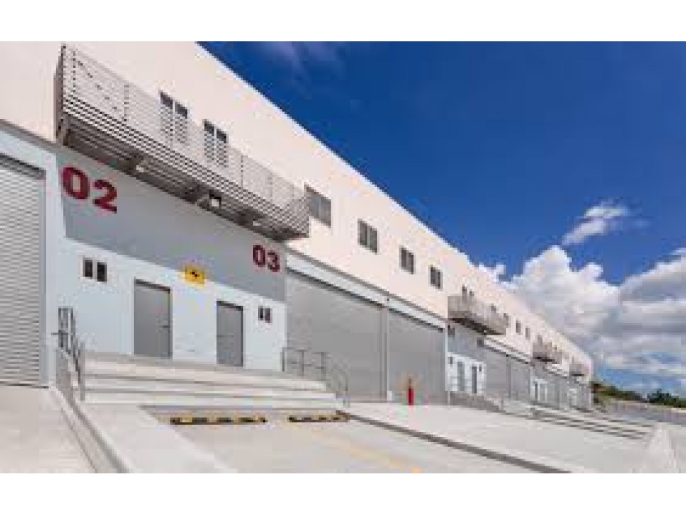 SE ALQUILA GALERAS EN AIRPORT COMMERCIAL PARK IV - VIA TOCUMEN