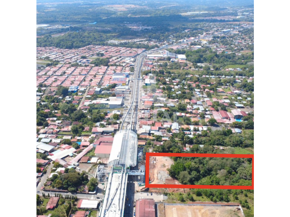 Venta de terreno en Vista Alegre- frente a la estación del metro - 3