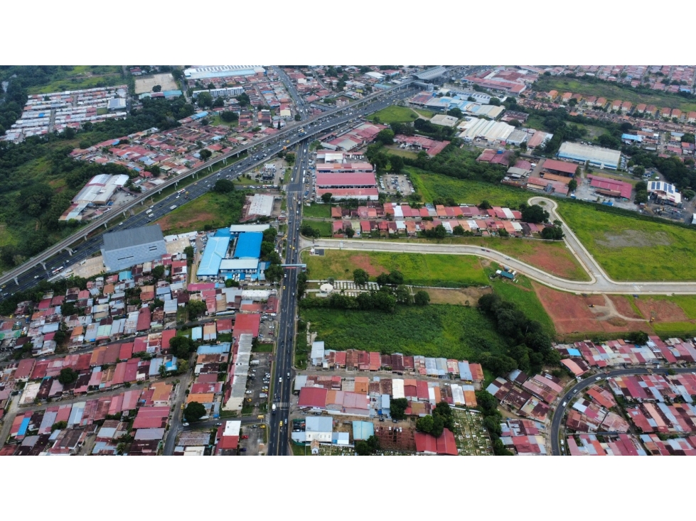 TERRENO COMERCIAL DE 1.4 HA EN JUAN DÍAZ | FRENTE VÍA PRINCIPAL — foto 2