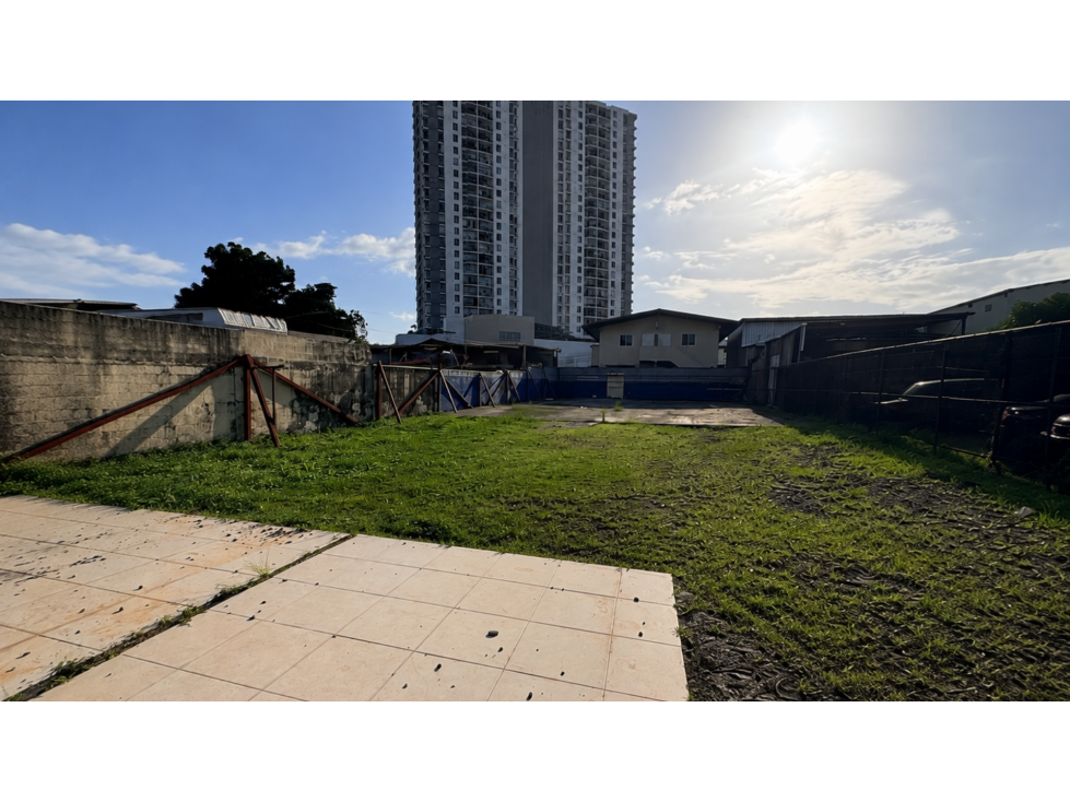 TERRENO COMERCIAL - PARQUE LEFEVRE — foto 2