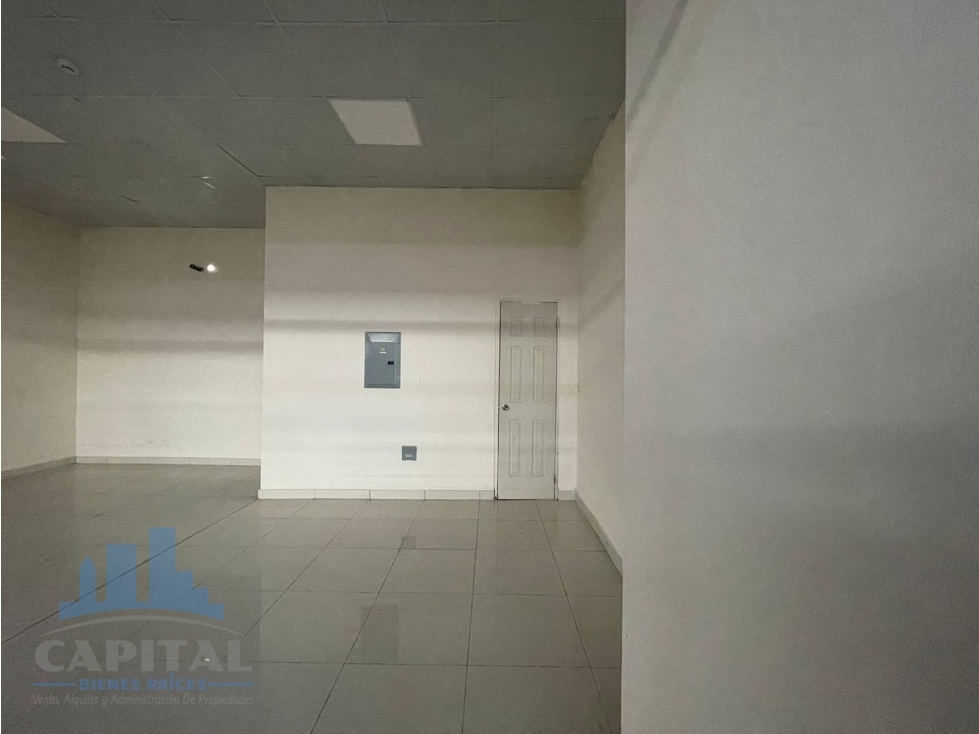 SE ALQUILAN LOCALES COMERCIALES EN LA 24 DE DICIEMBRE — foto 3