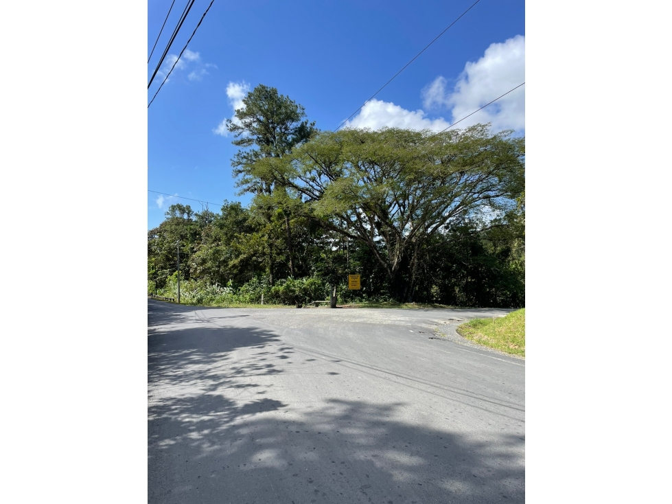 SE VENDE DOS TERRENOS DE ESQUINA EN EL LIMON - PROVINCIA DE COLON - 4
