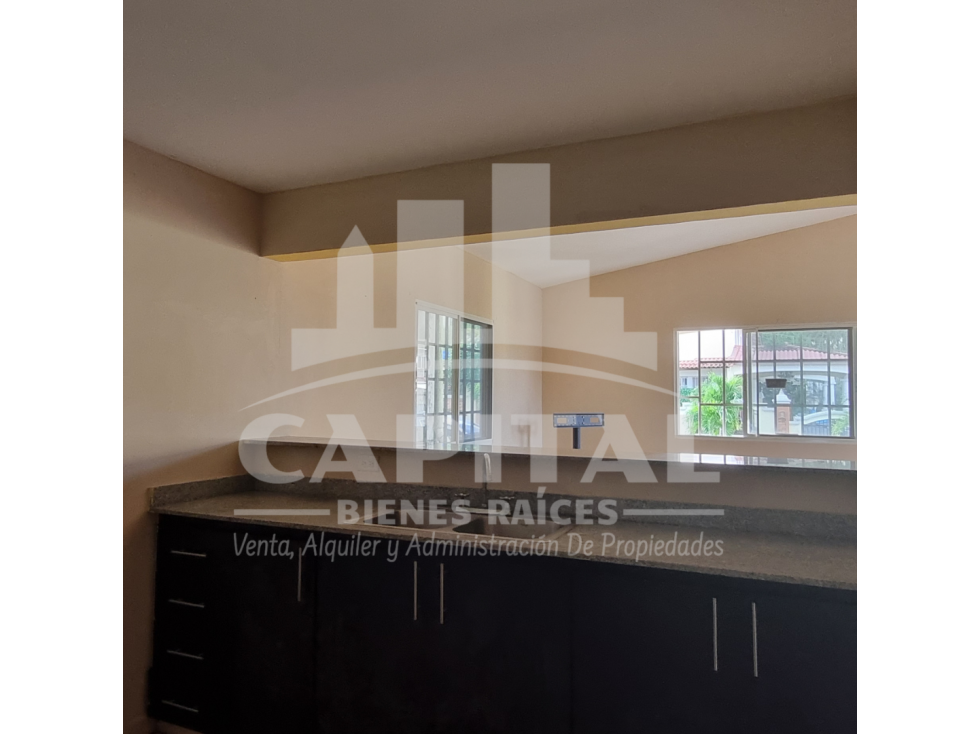 CASA A LA VENTA EN RESIDENCIAL LAS VERDES - PANAMÁ OESTE — foto 3