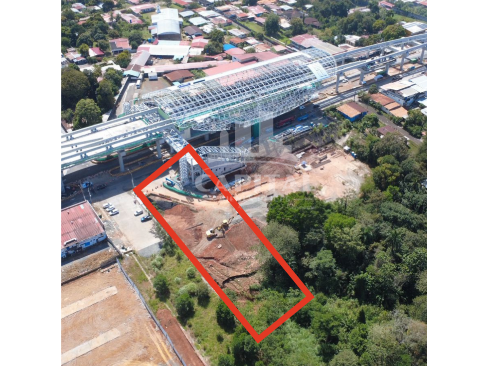 Venta de terreno en Vista Alegre- frente a la estación del metro - 5