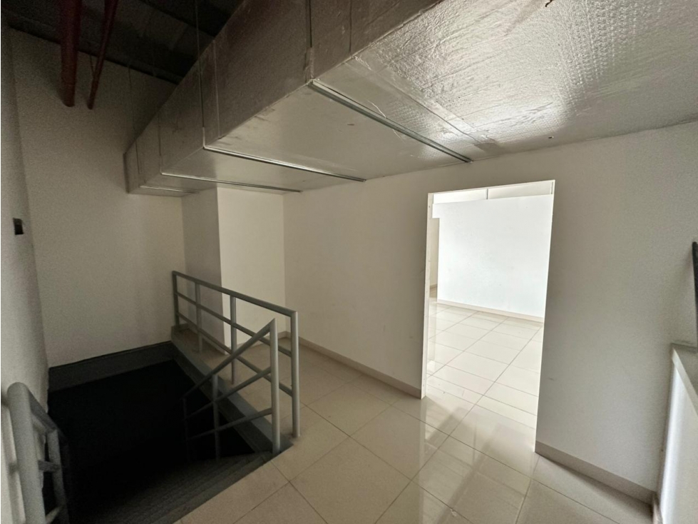 SE ALQUILA GALERAS EN AIRPORT COMMERCIAL PARK IV - VIA TOCUMEN — foto 4