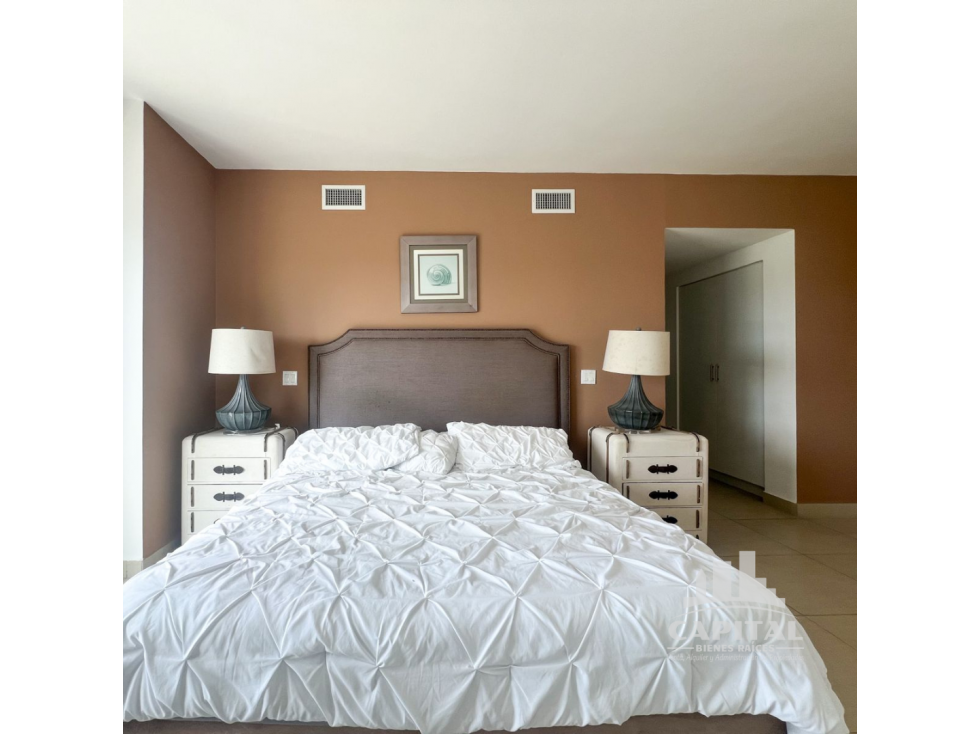 SE VENDE APARTAMENTO CON VISTA AL MAR EN PH LAS OLAS - SAN CARLOS — foto 5