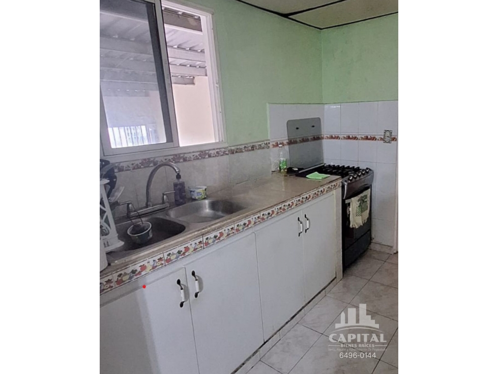 SE VENDE CASA CON PATIO EN TOCUMEN-PUNTA DEL ESTE — foto 3