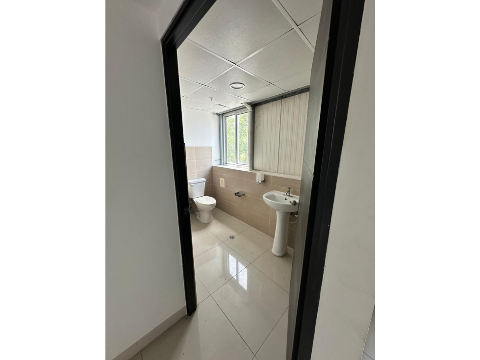 SE ALQUILA GALERAS EN AIRPORT COMMERCIAL PARK IV - VIA TOCUMEN — foto 5