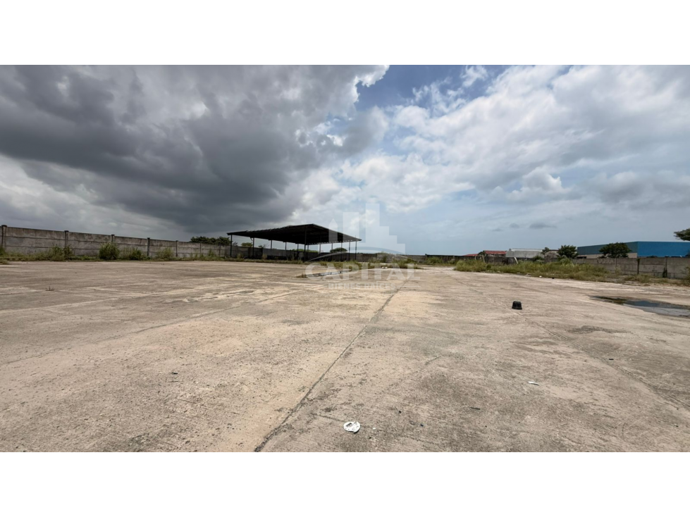 SE ALQUILA TERRENO COMERCIAL VÍA PARAMERICANA - 5