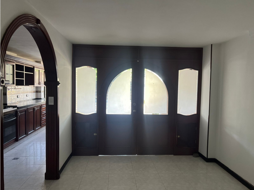 VENDO CASA 3 NIV, COND SANTA ANA DEL LIMONAR, CALI W964003JE — foto 2
