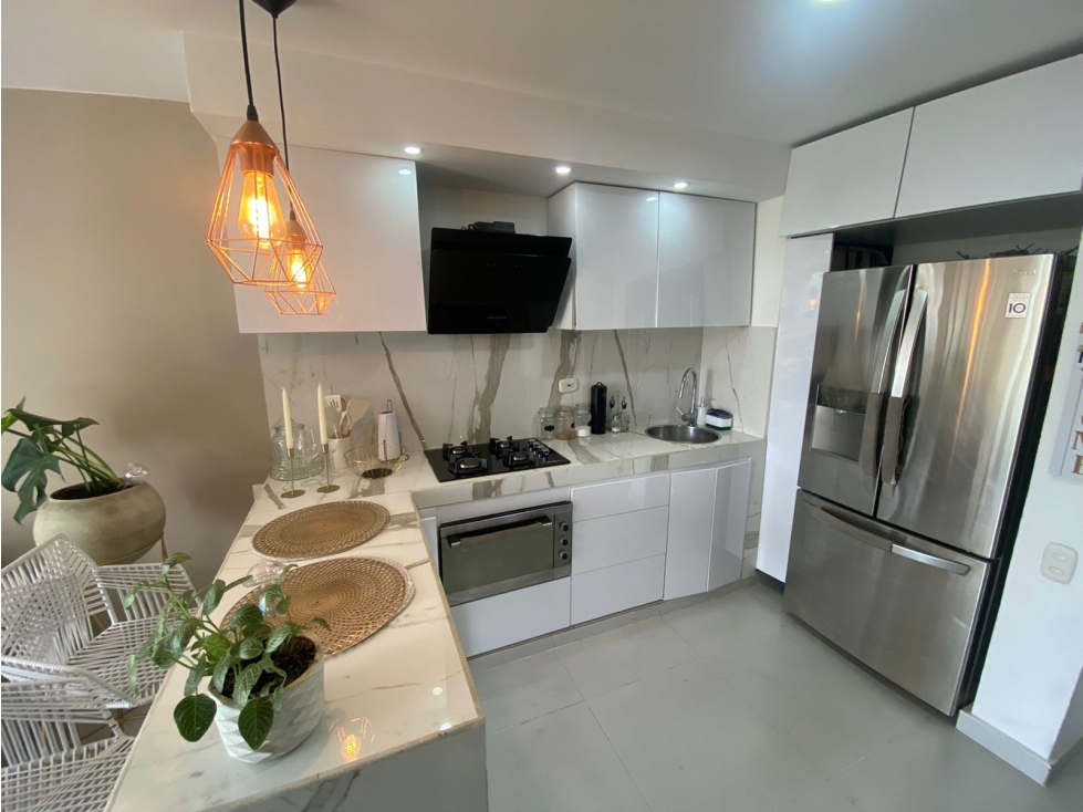 VENTA APTO CIUDAD GUABINAS - LORICA 4 PISO ASCENSOR - W8434558 AB