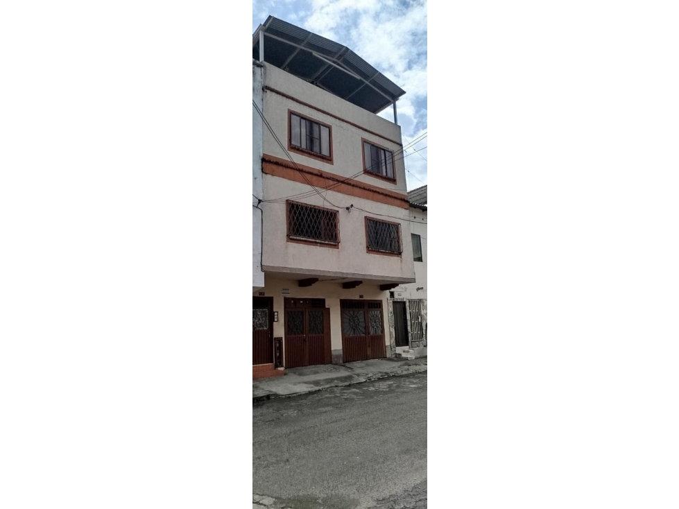 Vendo Casa multifamiliar en Los Libertadores Cali 9752701 SR