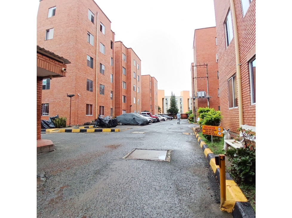 VENDO APARTAMENTO 5to PISO, OLIMPICO, CALI W9355595 JE — foto 4