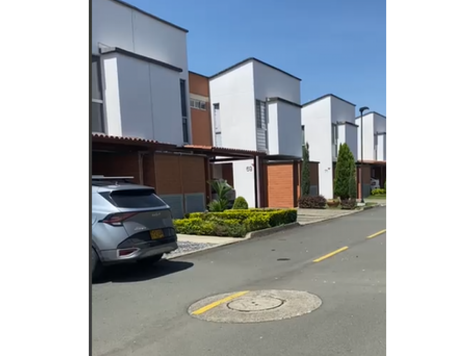 SE VENDE CASA 2 PISOS CINCO SOLES, JAMUNDI
