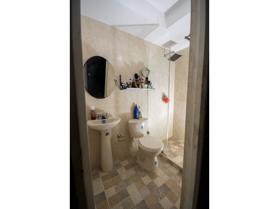 VENDO APARTAMENTO 4to PISO MELENDEZ SUR DE LA CIUDAD — foto 3