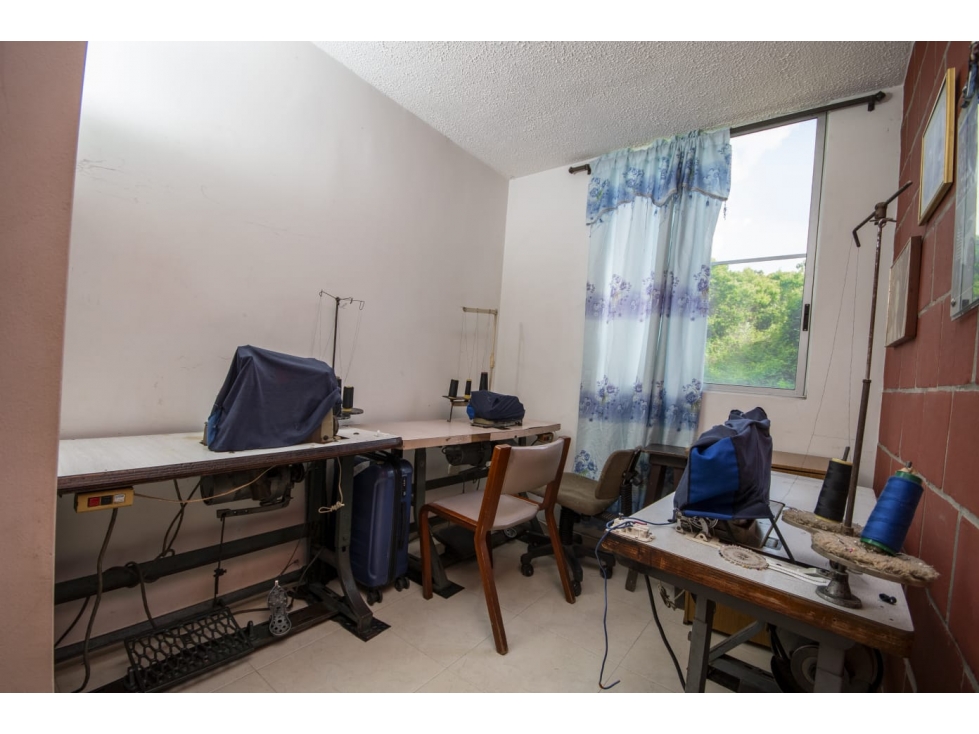 VENDO APARTAMENTO 4to PISO MELENDEZ SUR DE LA CIUDAD — foto 4