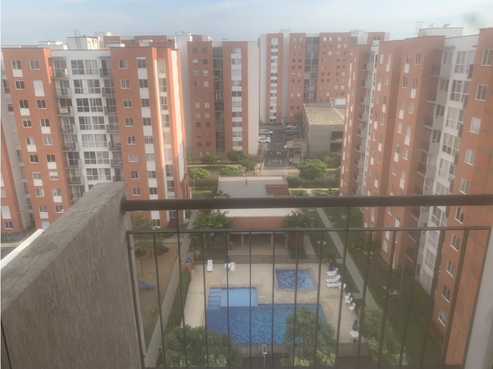 ALQUILO APARTAMENTO 10mo PISO CIUDAD MELENDEZ 10404428JE