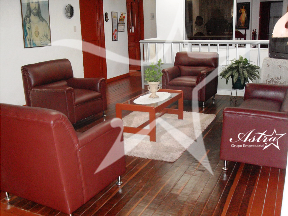 VENTA CASA CON RENTAS EL BOSQUE - 2